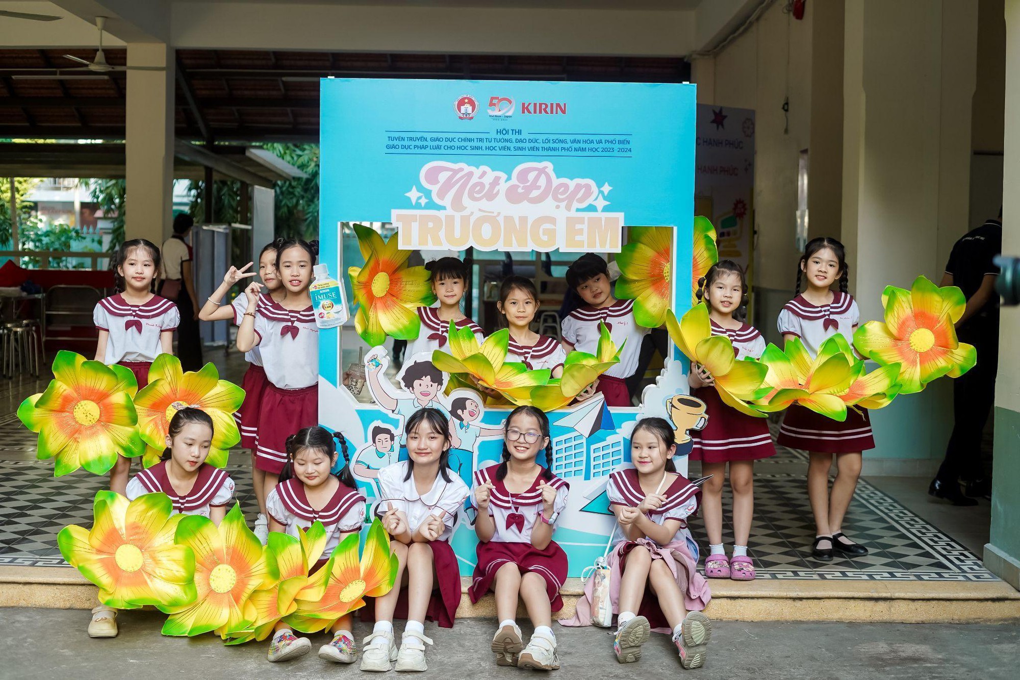 KIRIN cùng học sinh thành phố lan tỏa mô hình “Trường học hạnh phúc” - Ảnh 1.