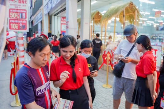 CellphoneS trao Tết 'ANt' ngập tràn ưu đãi - Ảnh 4.