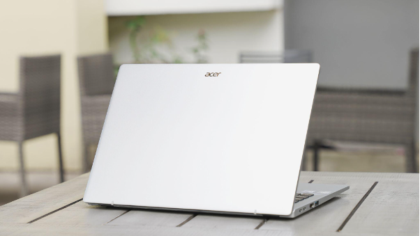 Acer Swift Go 14 AI: Laptop cao cấp mỏng nhẹ trang bị công nghệ AI - Ảnh 1.