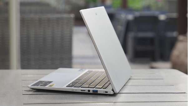 Acer Swift Go 14 AI: Laptop cao cấp mỏng nhẹ trang bị công nghệ AI - Ảnh 3.