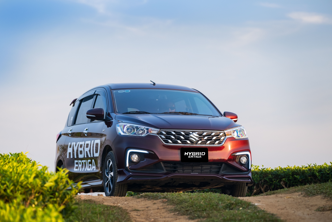 Hybrid Ertiga &quot;mở hàng&quot; năm 2024 bằng ưu đãi tốt: Giá chỉ từ 421 triệu đồng - Ảnh 2.