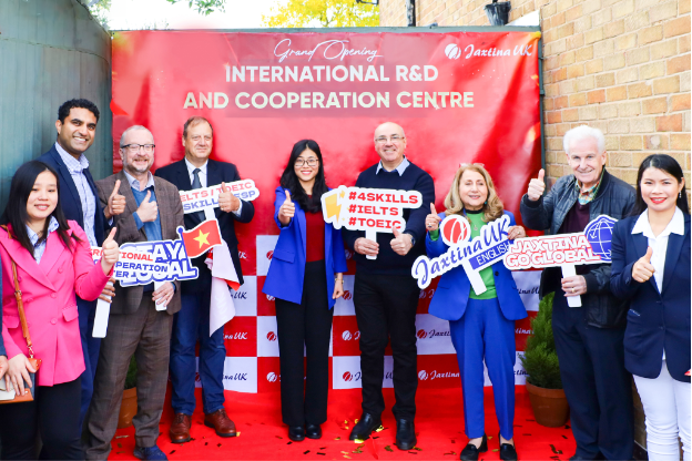 Jaxtina English thành lập trung tâm Nghiên cứu Phát triển và Hợp tác Quốc tế tại Anh - Ảnh 3. Jaxtina English thành lập trung tâm Nghiên cứu Phát triển và Hợp tác Quốc tế tại Anh - Ảnh 3.