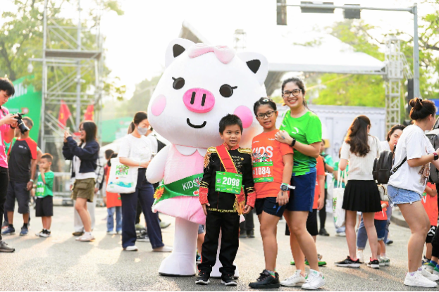 Bùng nổ đường đua Mastercard Kids Run 2024 - Ảnh 2.