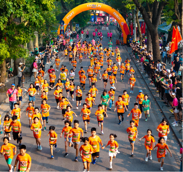 Bùng nổ đường đua Mastercard Kids Run 2024 - Ảnh 12.