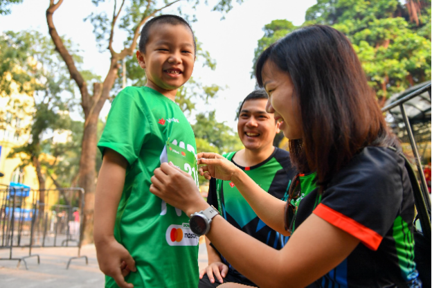 Bùng nổ đường đua Mastercard Kids Run 2024 - Ảnh 3.