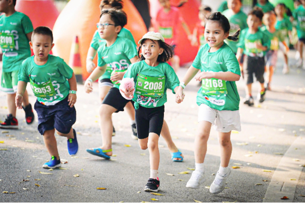 Bùng nổ đường đua Mastercard Kids Run 2024 - Ảnh 10.