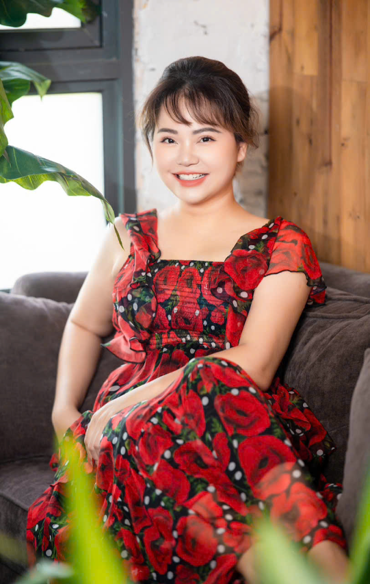 Người đẹp Nam Định xây dựng thương hiệu cùng đặc sản bò Tây Nguyên - Ảnh 1. Người đẹp Nam Định xây dựng thương hiệu cùng đặc sản bò Tây Nguyên - Ảnh 1.