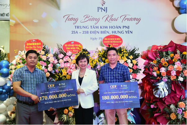 PNJ và Quỹ Niềm tin vàng hỗ trợ 350 triệu đồng cho 2 trường học tại tỉnh Hưng Yên hậu bão Yagi - Ảnh 1.