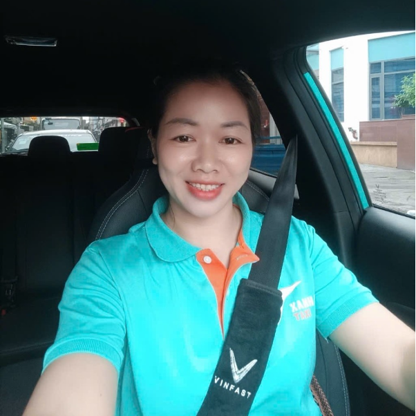 Nữ tài xế Xanh SM kể chuyện đổi đời nhờ taxi điện - Ảnh 2.