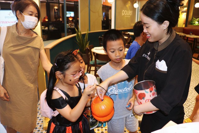 Khám phá con tàu bí ẩn, check-in cùng bí ngô khổng lồ tại Crescent Mall mùa Halloween 2024 - Ảnh 5.