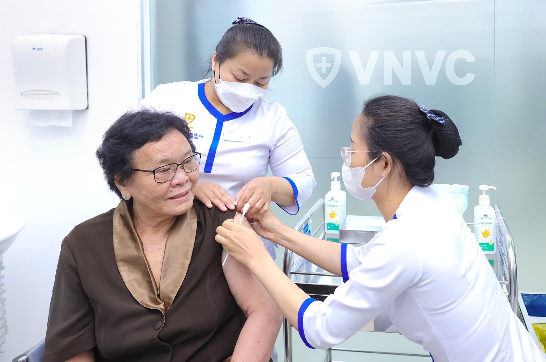 VNVC đưa vắc xin zona thần kinh về Việt Nam tiêm cho người lớn- Ảnh 1.