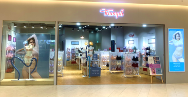 Triumph Sensual Spotlight: Quyền năng từ nét thanh lịch của người phụ nữ - Ảnh 2. Triumph Sensual Spotlight: Quyền năng từ nét thanh lịch của người phụ nữ - Ảnh 2.