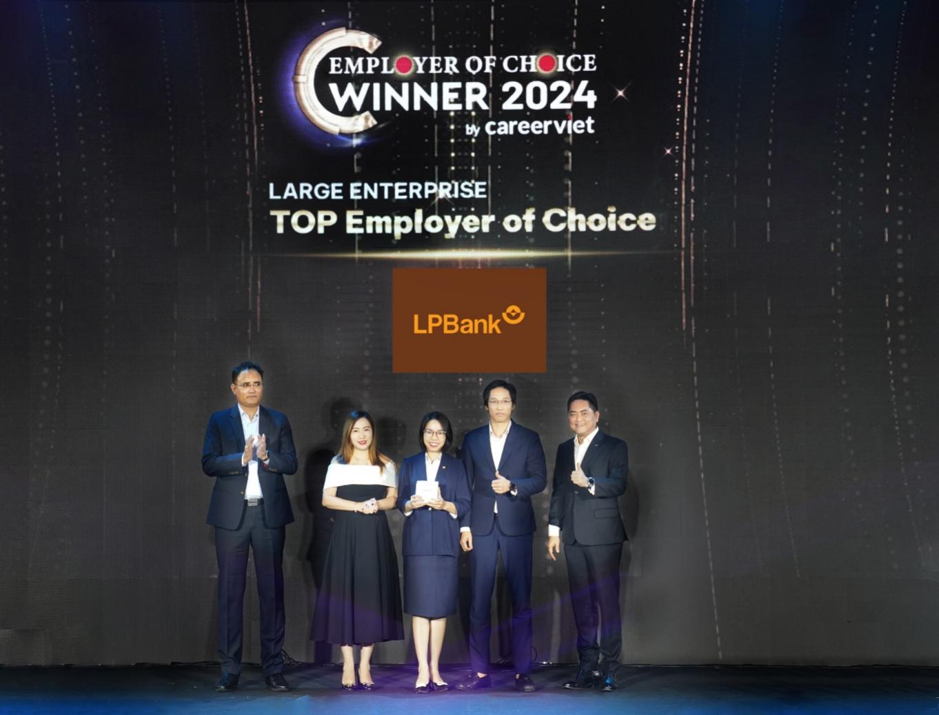 LPBank lọt Top 50 doanh nghiệp kinh doanh hiệu quả và Nhà tuyển dụng yêu thích- Ảnh 3. LPBank lọt Top 50 doanh nghiệp kinh doanh hiệu quả và Nhà tuyển dụng yêu thích- Ảnh 3.