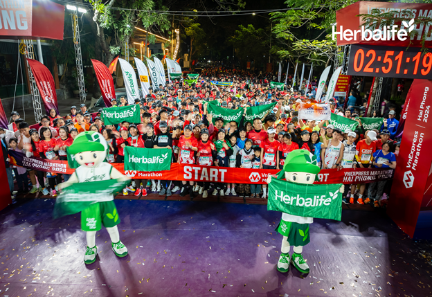 Herbalife Việt Nam hân hạnh đồng hành cùng VnExpress Marathon Hải Phòng 2024 - Ảnh 1.