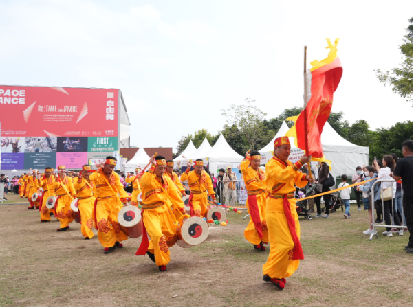 Lễ hội Trống và buổi hòa nhạc Một Nhịp Đập, Một Thế Giới sôi động tại Hồng Kông (Trung Quốc) - Ảnh 2.