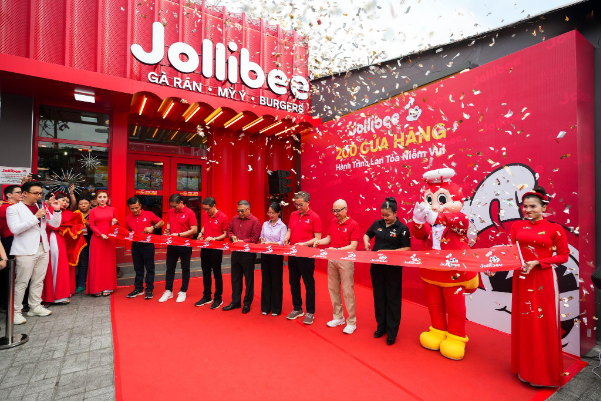 Cửa hàng thứ 200 của Jollibee: Tiếp nối hành trình lan tỏa niềm vui ẩm thực đến các gia đình Việt - Ảnh 1.