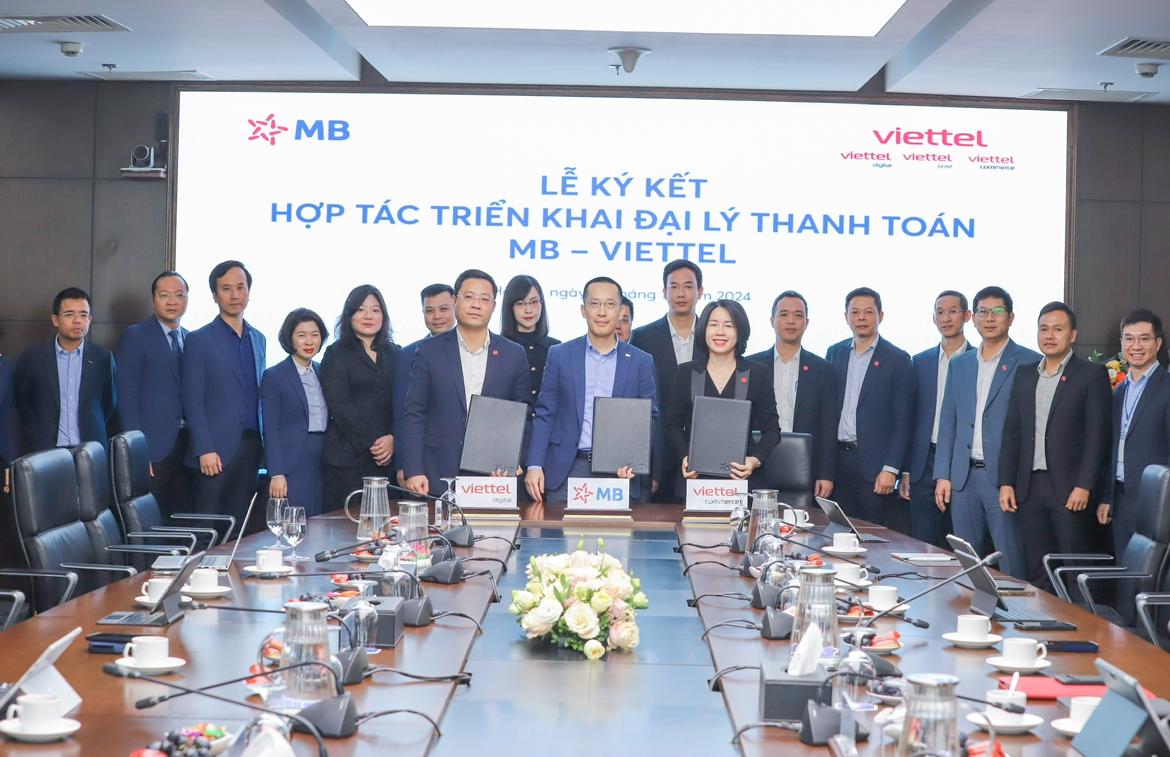 MB “bắt tay” Viettel, biến hơn 2.000 cửa hàng, siêu thị, bưu cục thành điểm giao dịch tài chính- Ảnh 1.