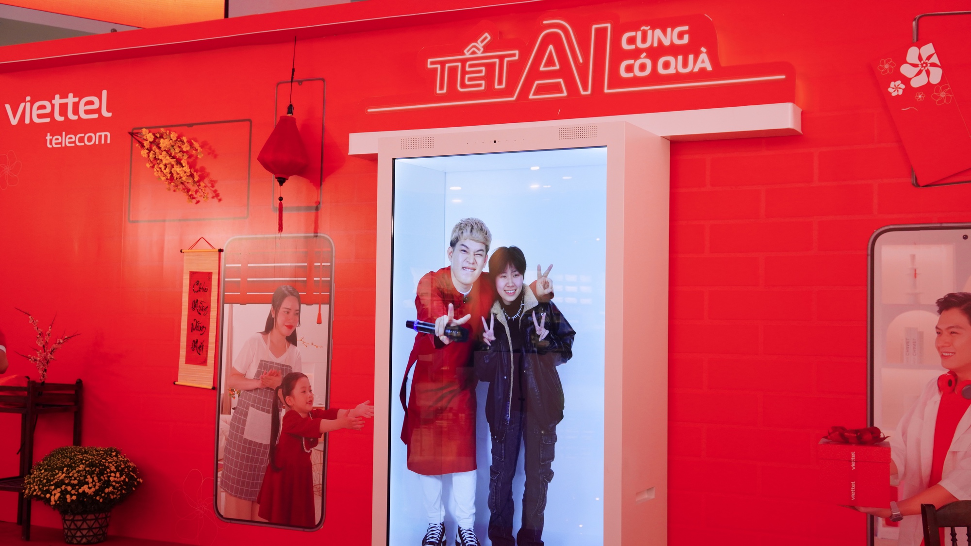 Gặp người ảo AI của Viettel khuấy động AEON Mall - Ảnh 2. Gặp người ảo AI của Viettel khuấy động AEON Mall - Ảnh 2.