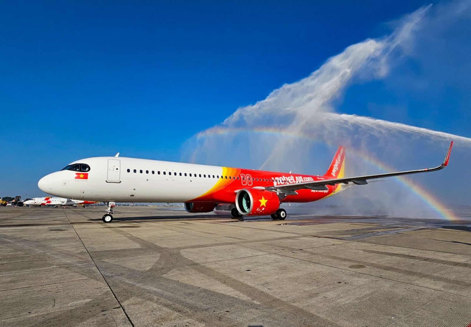 Vietjet tiếp tục nhận tàu bay ngày đầu năm mới - Ảnh 3.