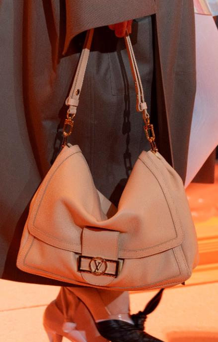 Khơi dậy cảm hứng viễn du với những mẫu túi mới nhất của Louis Vuitton - Ảnh 4.