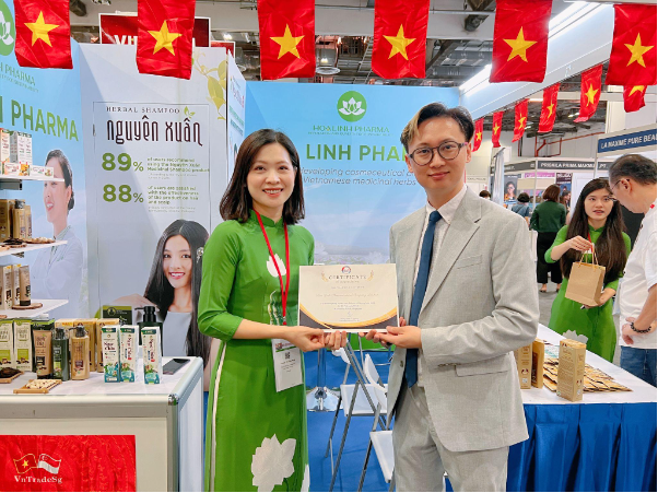 Dược phẩm Hoa Linh quảng bá thương hiệu Việt tại triển lãm Beauty Asia 2024, Singapore - Ảnh 3.