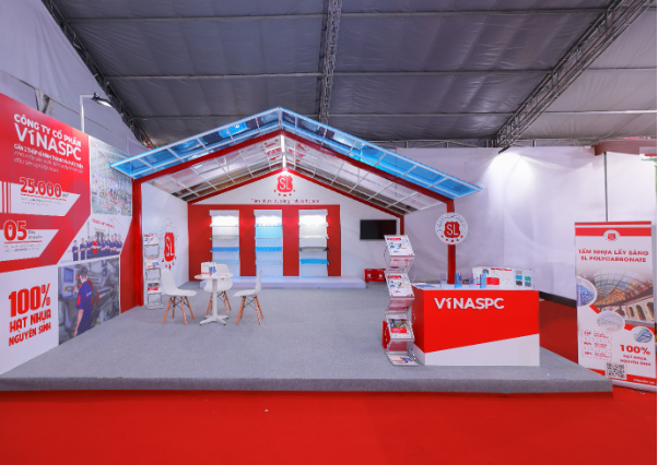 Ấn tượng không gian Tấm nhựa lấy sáng của VINASPC tại Vietbuild Hà Nội đợt 1 năm 2024 - Ảnh 4.