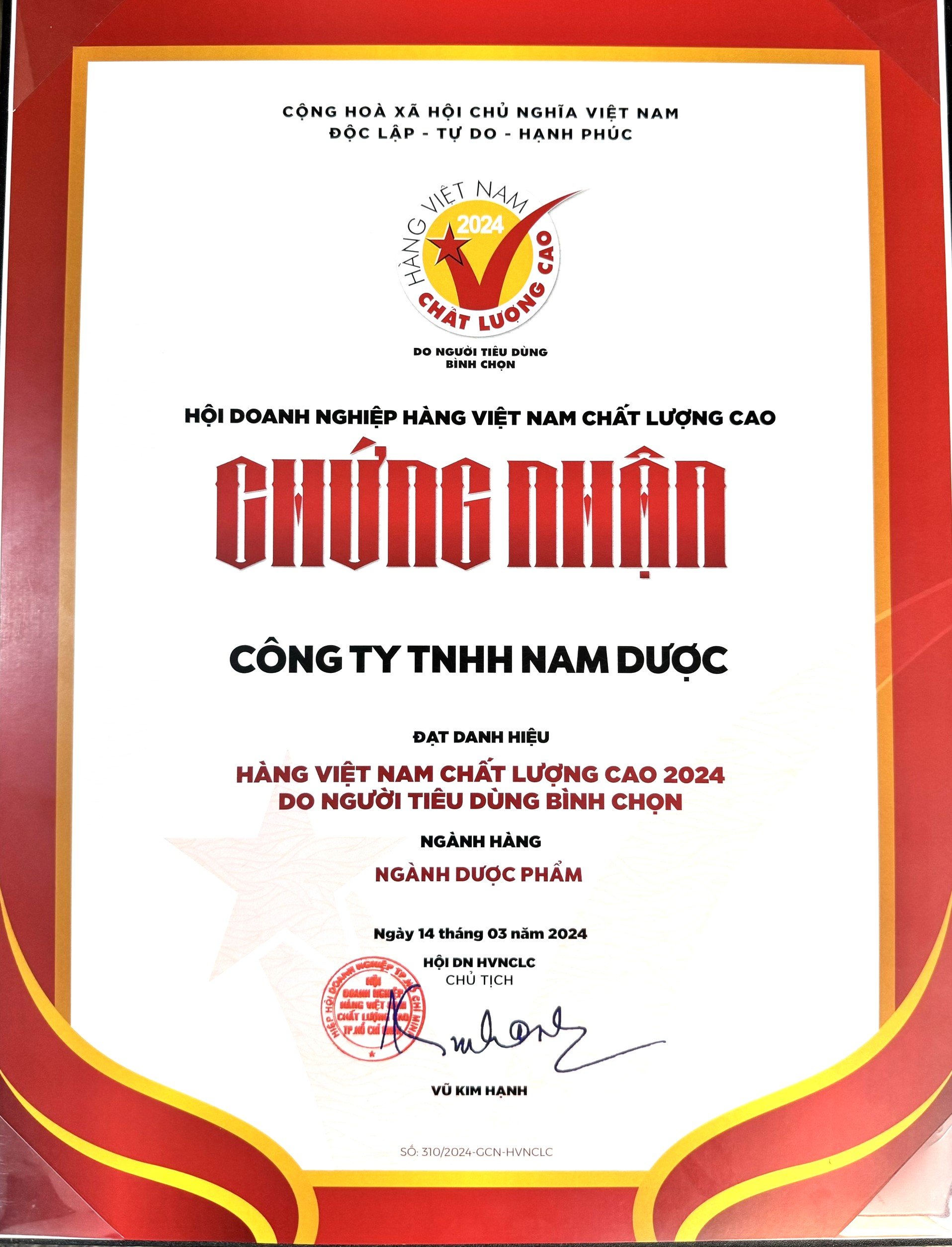 Nam Dược được vinh danh giải thưởng Hàng Việt Nam chất lượng cao năm 2024 - Ảnh 1.