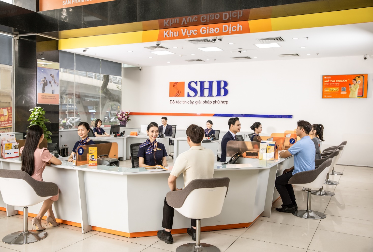 SHB tăng tỷ trọng cho vay bán lẻ qua thúc đẩy tín dụng tiêu dùng - Ảnh 2.