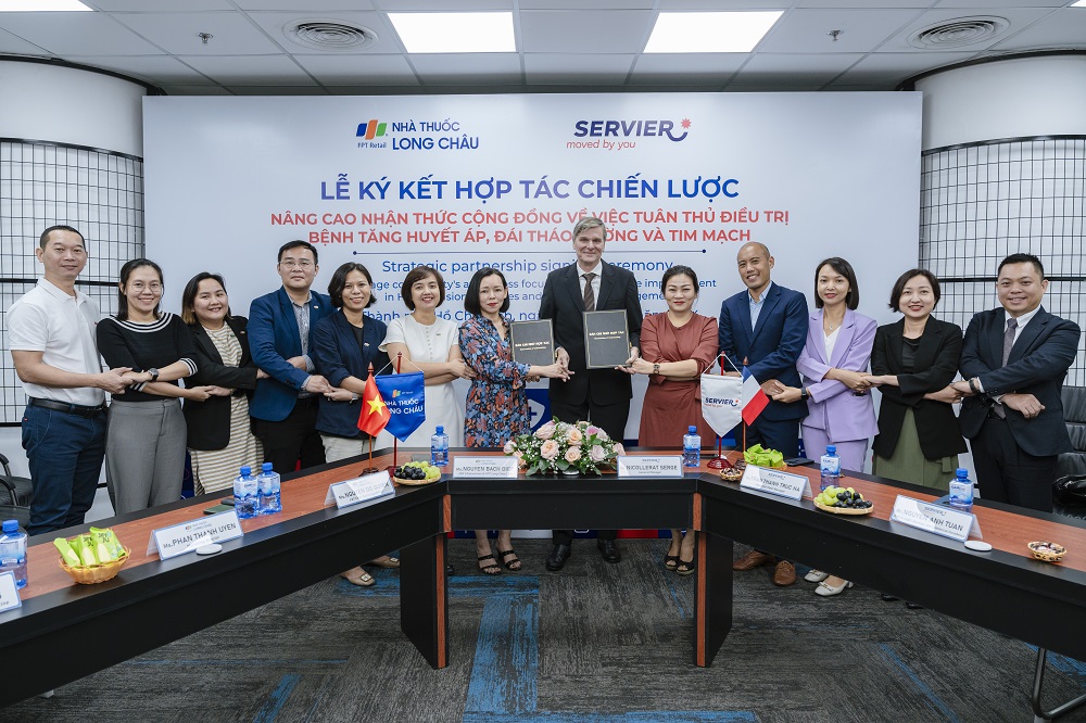 FPT Long Châu và Servier hợp tác thúc đẩy tuân thủ điều trị tại Việt Nam - Ảnh 1.