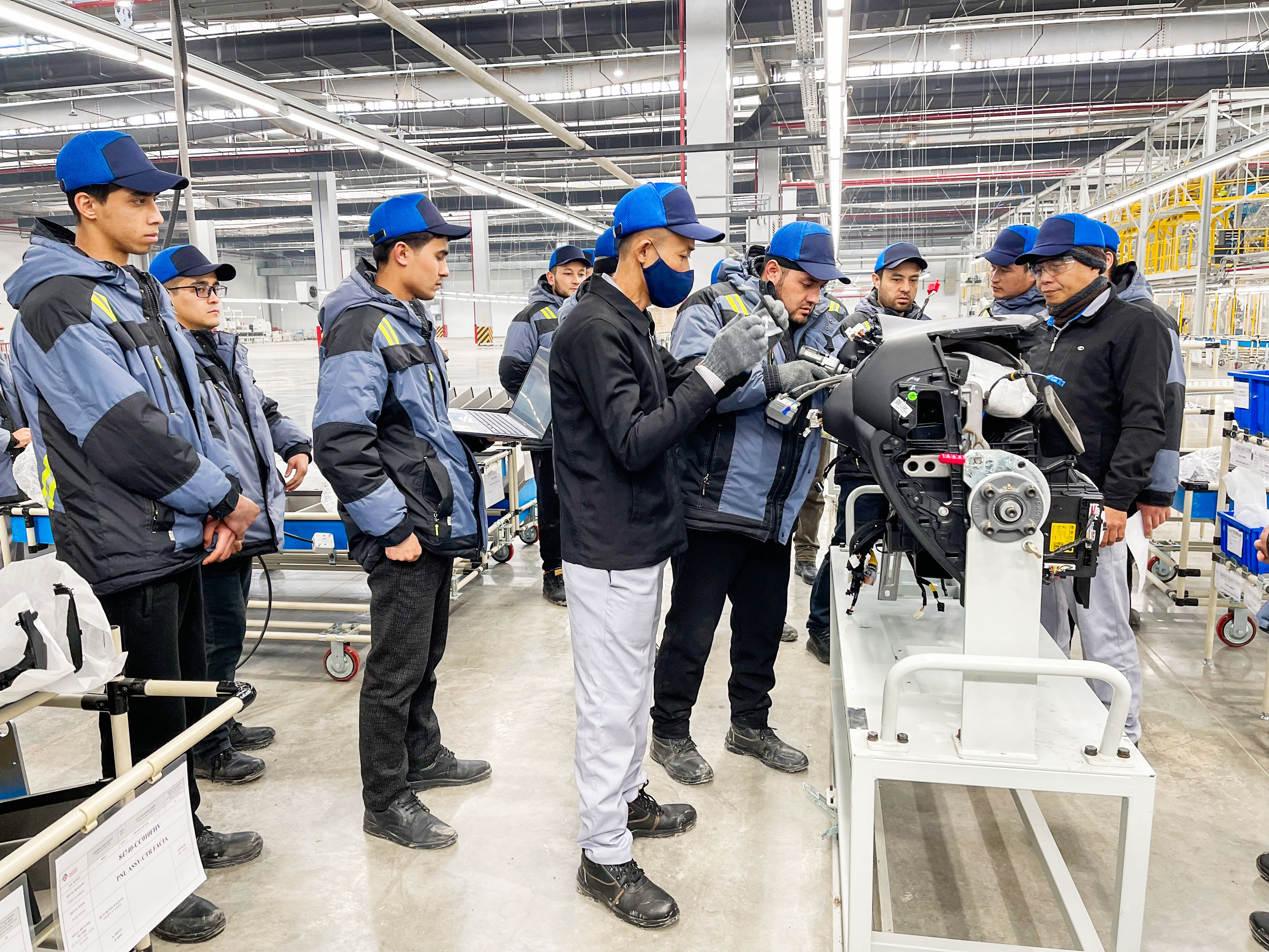 Nhà máy Thaco Kia tham gia giám sát sản xuất xe Kia Sonet tại Uzbekistan - Ảnh 2.
