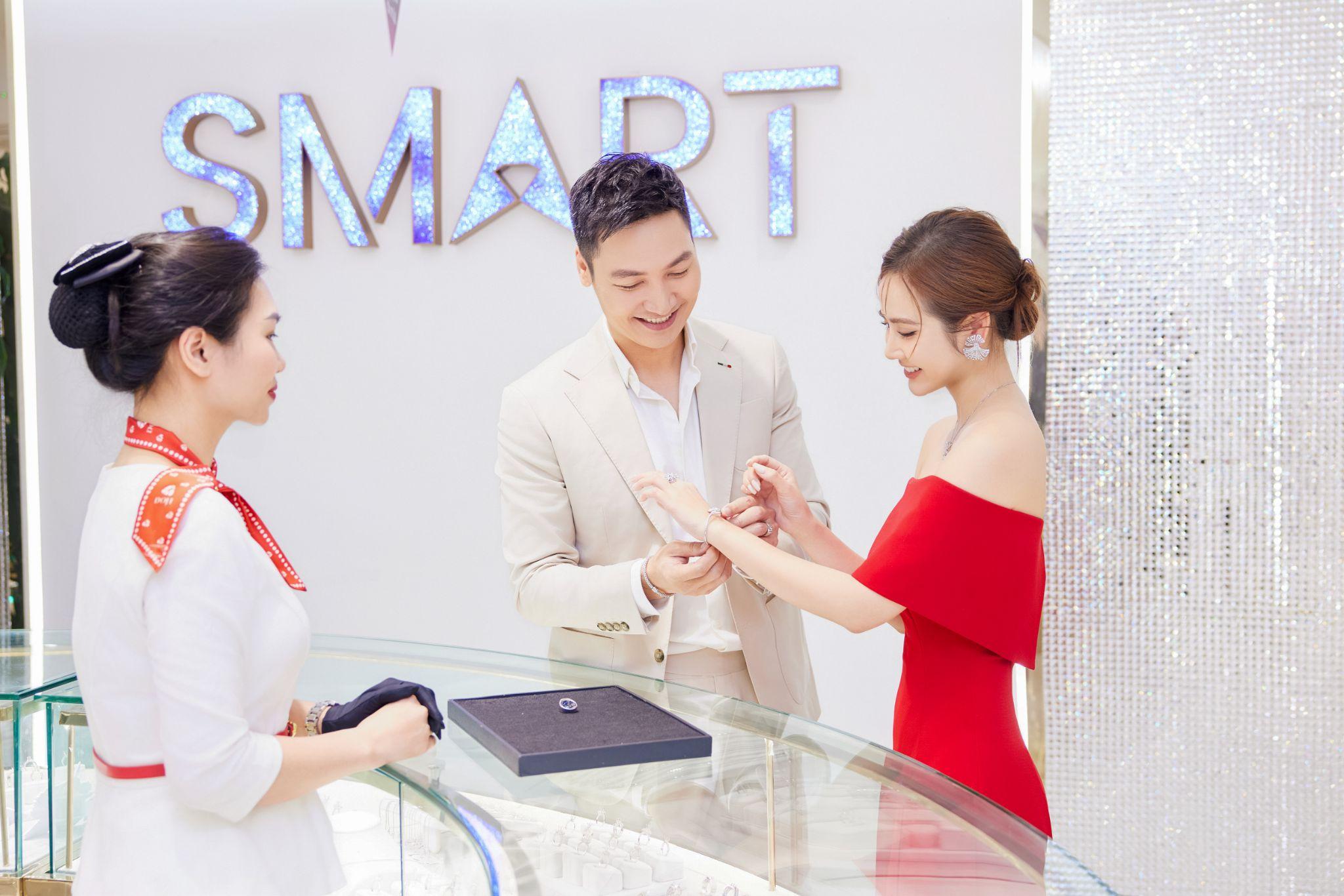 Chúng ta của 8 năm sau: Dương và Lâm bất ngờ sánh đôi ở DOJI SMART - Ảnh 1.