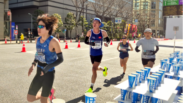 Câu chuyện truyền cảm hứng của chàng trai Việt Nam Hứa Thuận Long chinh phục Tokyo Marathon 2024 - Ảnh 3.