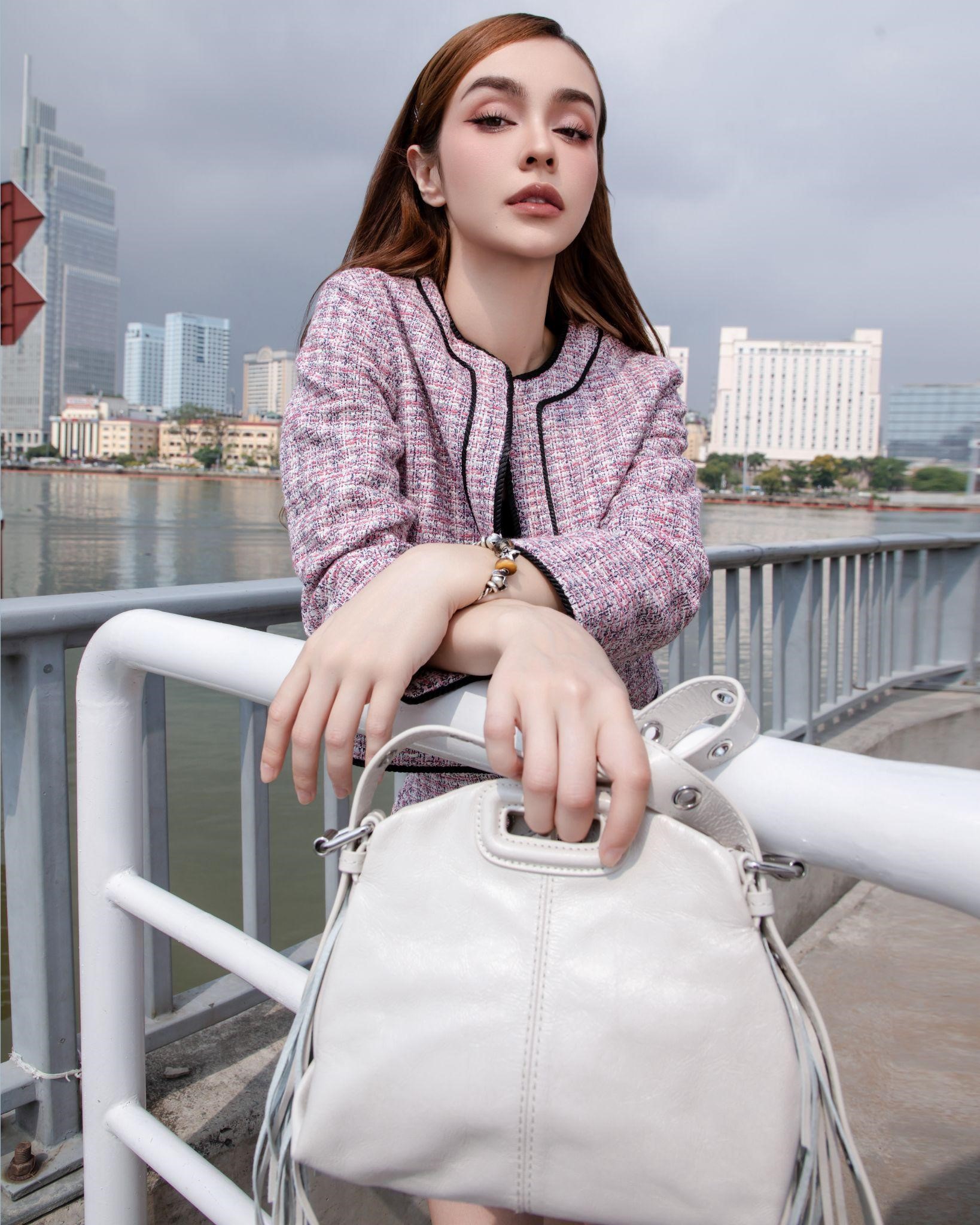 Thanh lịch đón Xuân - Hè: Diện đồ MAJE chuẩn Paris cùng MLee - Ảnh 4.
