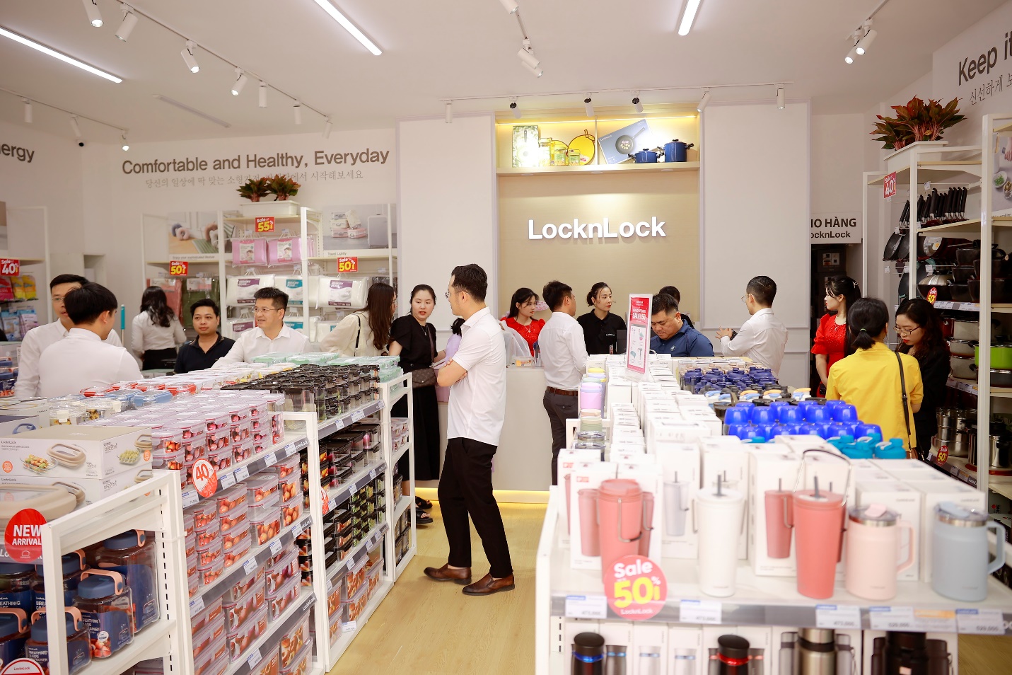LocknLock khai trương cửa hàng nhượng quyền thứ 12 tại Hà Tĩnh - Ảnh 1.