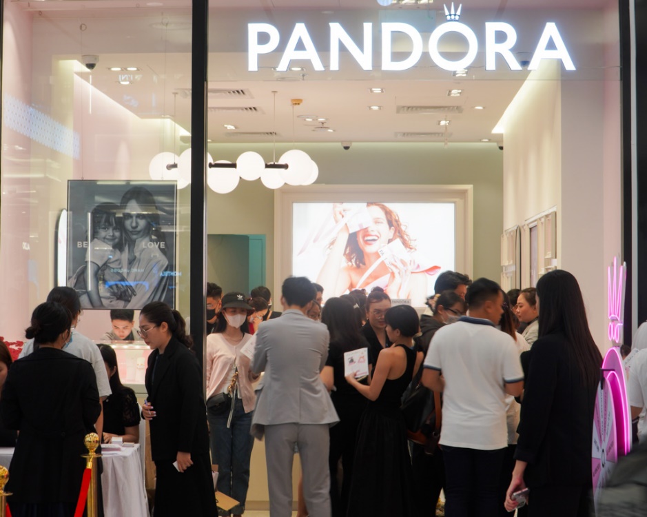Norbreeze Collective Asia khai trương cửa hàng Pandora đầu tiên tại tâm điểm quận 5 - Ảnh 4.