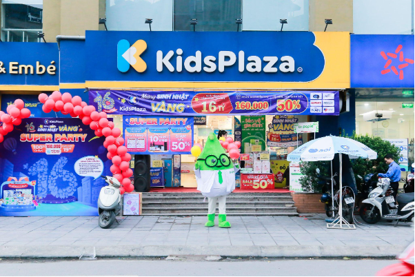 KidsPlaza: Chiến dịch tri ân khách hàng và hành trình 16 năm phụng sự cộng đồng - Ảnh 1.