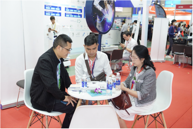 Vinamac Expo 2024: Hướng tới sản xuất xanh, thương mại, năng lượng và công nghiệp xanh - Ảnh 1.