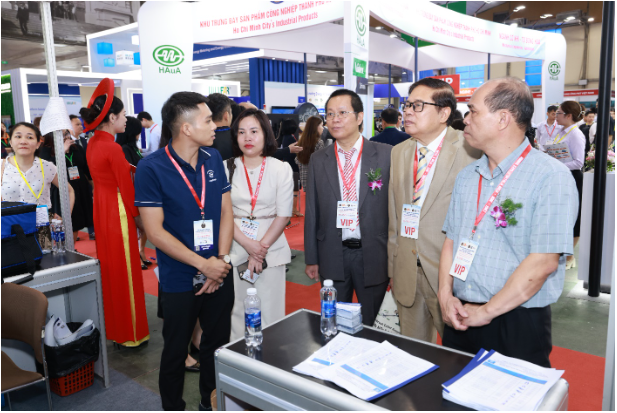 Vinamac Expo 2024: Hướng tới sản xuất xanh, thương mại, năng lượng và công nghiệp xanh - Ảnh 2.