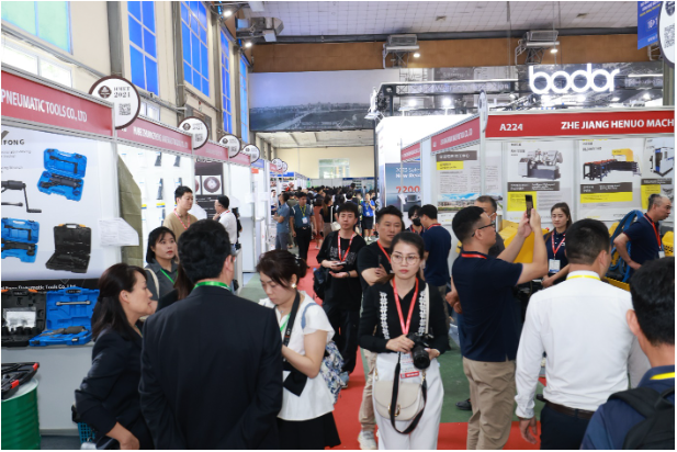 Vinamac Expo 2024: Hướng tới sản xuất xanh, thương mại, năng lượng và công nghiệp xanh - Ảnh 3.