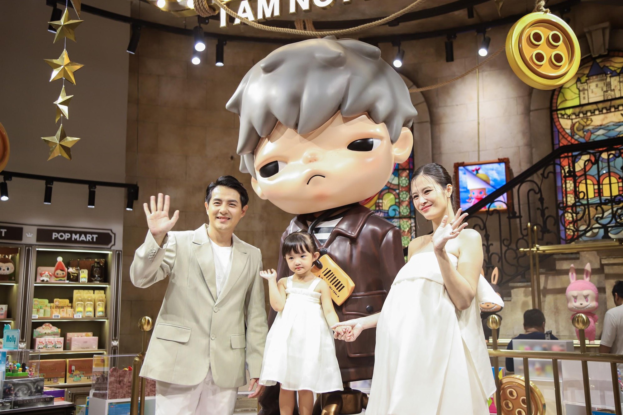 Ẩt Toy Pop Mart