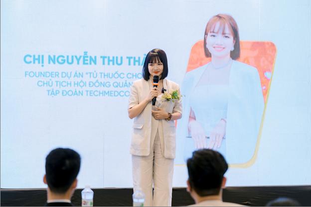Chủ tịch Tập đoàn Techmedcom Nguyễn Thu Thảo cùng dự án thiện nguyện Tủ Thuốc Cho Em hướng tới các em nhỏ vùng cao - Ảnh 2.