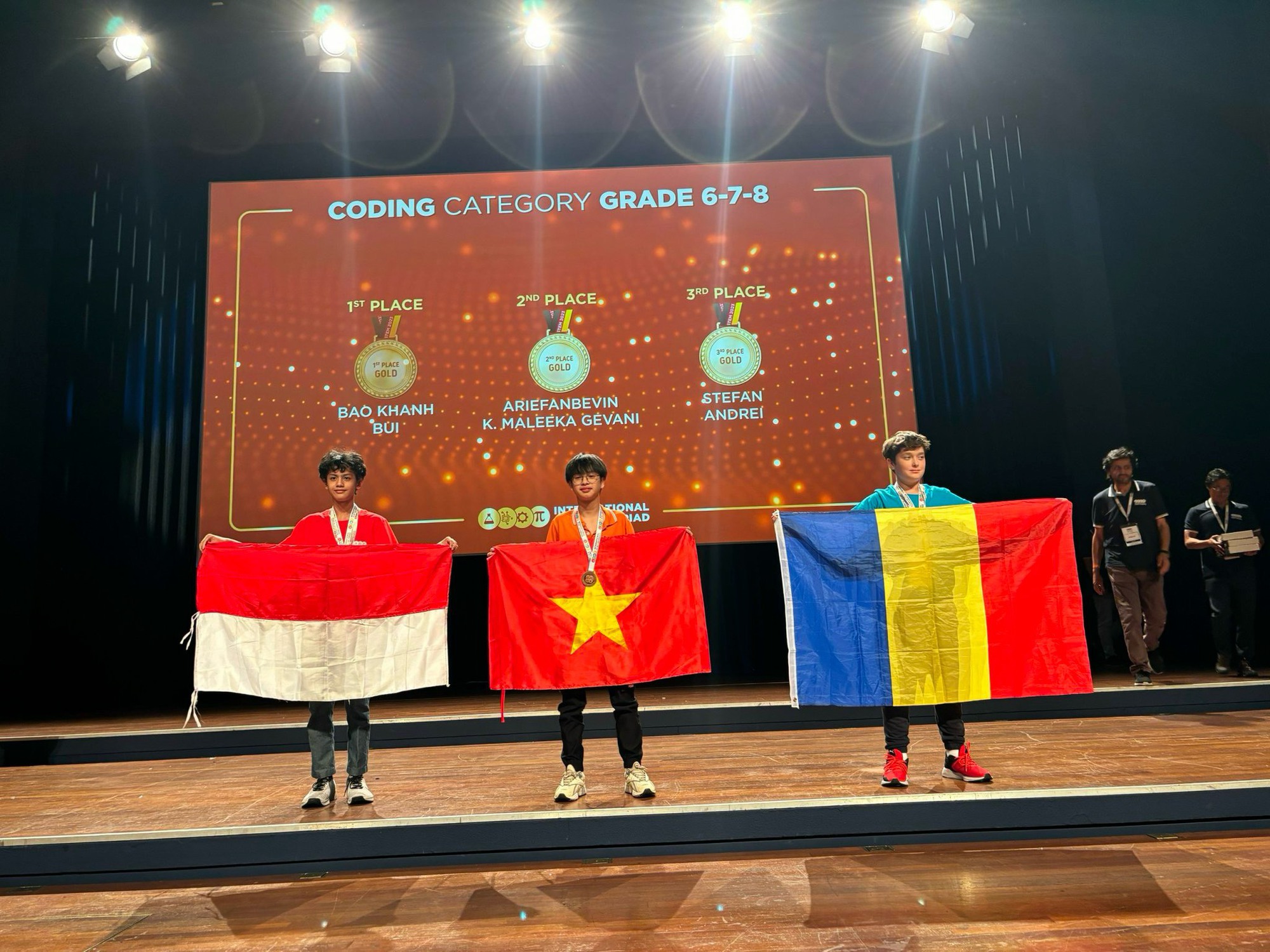 Học sinh FPT đạt vị trí số 1 thế giới môn Tin học tại Olympic STEM Quốc ...