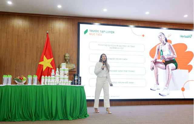 Buổi đào tạo chế độ dinh dưỡng khoa học từ Herbalife và hành trình đồng hành lâu dài cùng bóng đá Việt Nam - Ảnh 2.