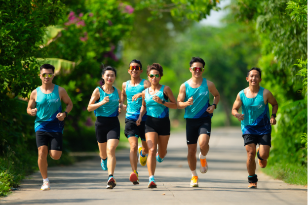 Coteccons nhắc nhớ về DNA xây dựng qua giải chạy độc đáo Long An Half Marathon 2024 - Ảnh 2.