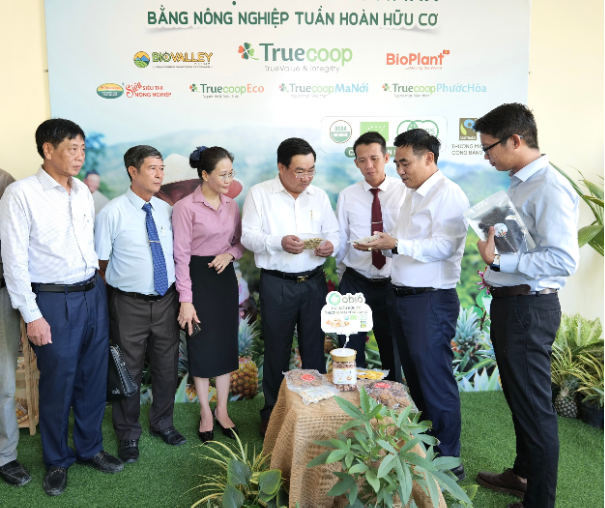 UBND huyện Ninh Sơn tổ chức thành công Hội thảo định hướng phát triển sản xuất nông nghiệp - Ảnh 2.