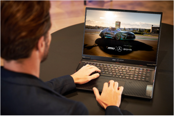 Laptop phiên bản giới hạn Mercedes-AMG Motorsport 2024 đã có mặt tại Việt Nam - Ảnh 1.