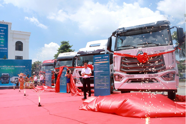 Lễ ra mắt xe tải SINOTRUK ghi dấu thành công - Ảnh 2.
