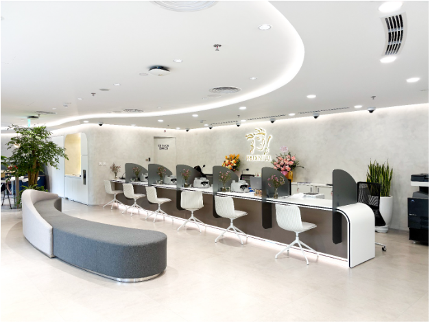 Prudential liên tục gia tăng điểm chạm với khách hàng thành thị mùa cuối năm - Ảnh 1.