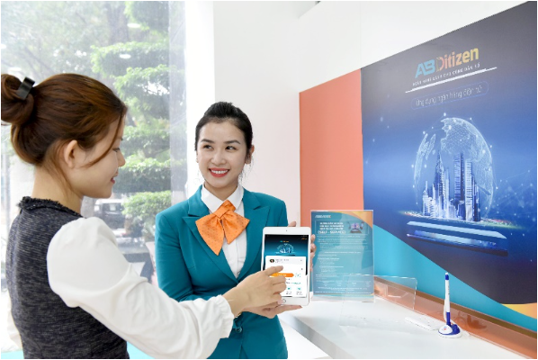 ABBANK ghi nhận tăng trưởng về quy mô hoạt động, lợi nhuận tăng 58% so vớI 2023 - Ảnh 1. ABBANK ghi nhận tăng trưởng về quy mô hoạt động, lợi nhuận tăng 58% so vớI 2023 - Ảnh 1.