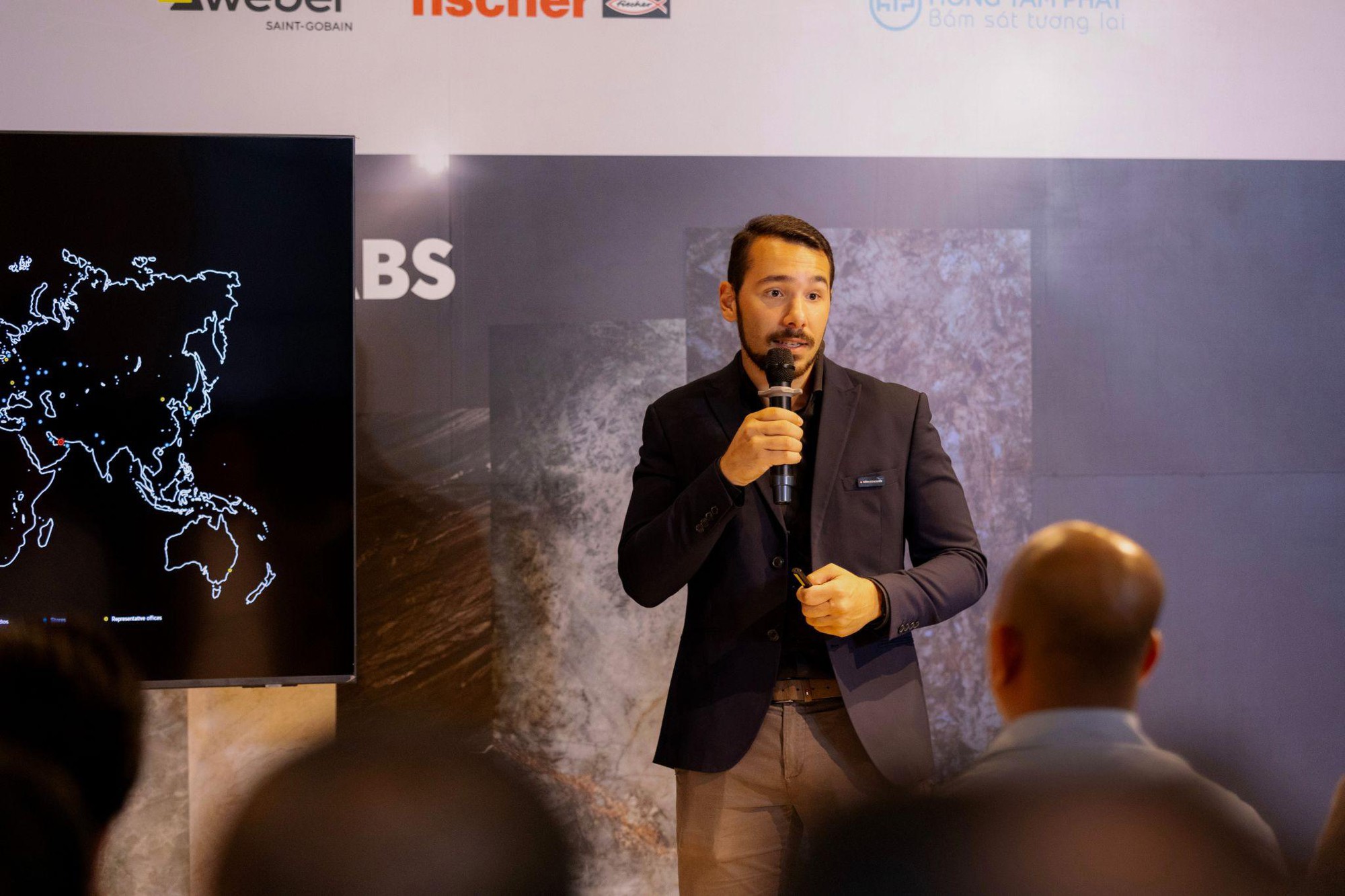 Vietceramics: Bước đi chiến lược với “lá bài” Gạch Khổ Lớn- Ảnh 2. Vietceramics: Bước đi chiến lược với “lá bài” Gạch Khổ Lớn- Ảnh 2.